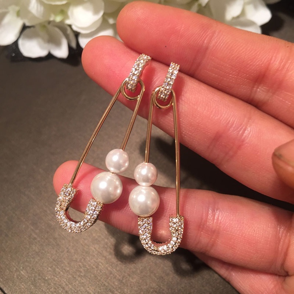 Fashion earrings